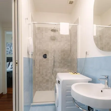 R Orchidea House 公寓