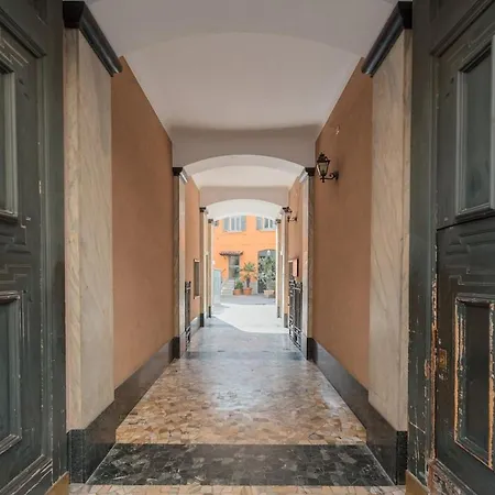 R Orchidea House * ميلان